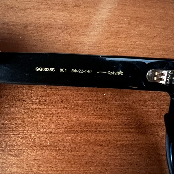 Gucci Cateye Polarized Sunglasses - Picture 5 of 10